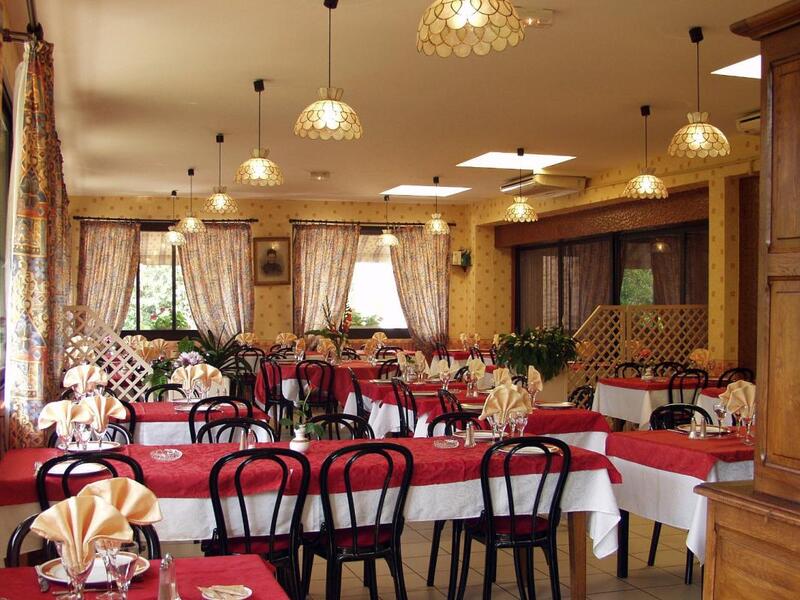 Gîte - 750 m² - 25 pièces