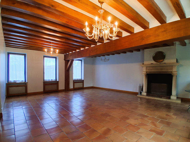 Maison - 213 m² - 6 pièces