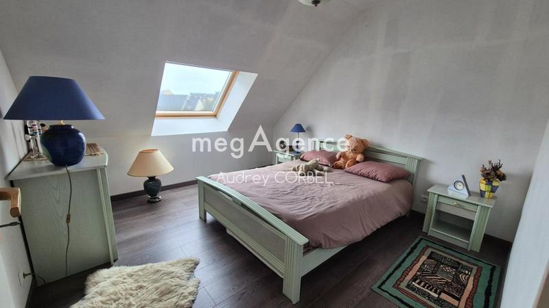 Maison - 192 m² - 9 pièces