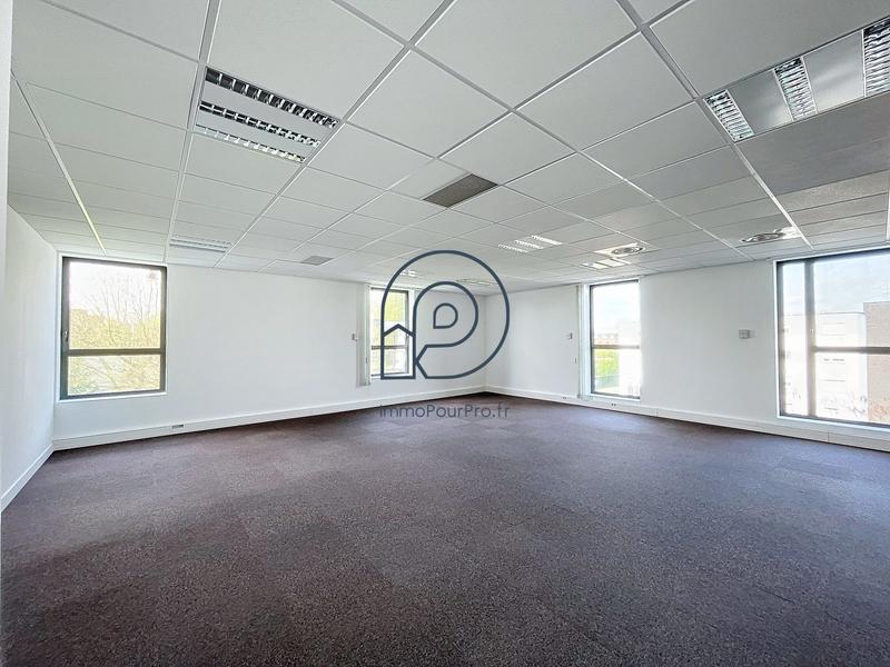 Bureau - 230 m²