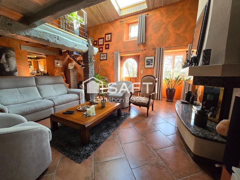 Maison - 137 m² - 5 pièces