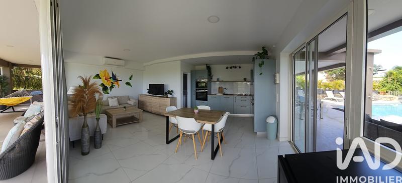 Maison - 994 m² - 15 pièces