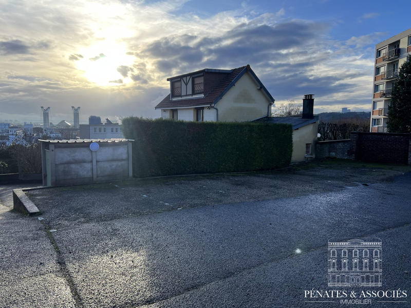 Parking / Garage - 12 m²