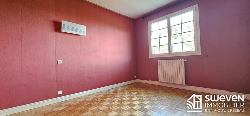 Maison traditionnelle - 146 m² - 6 pièces