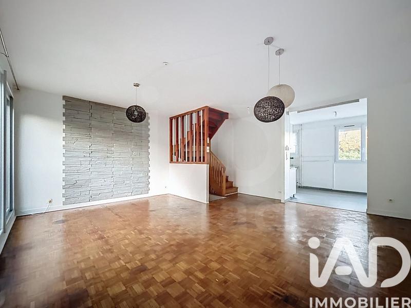 Maison - 90 m² - 5 pièces