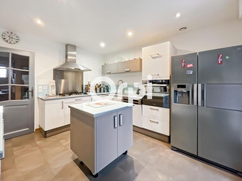 Maison - 144 m² - 5 pièces