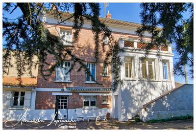 Maison bourgeoise - 217 m² - 10 pièces