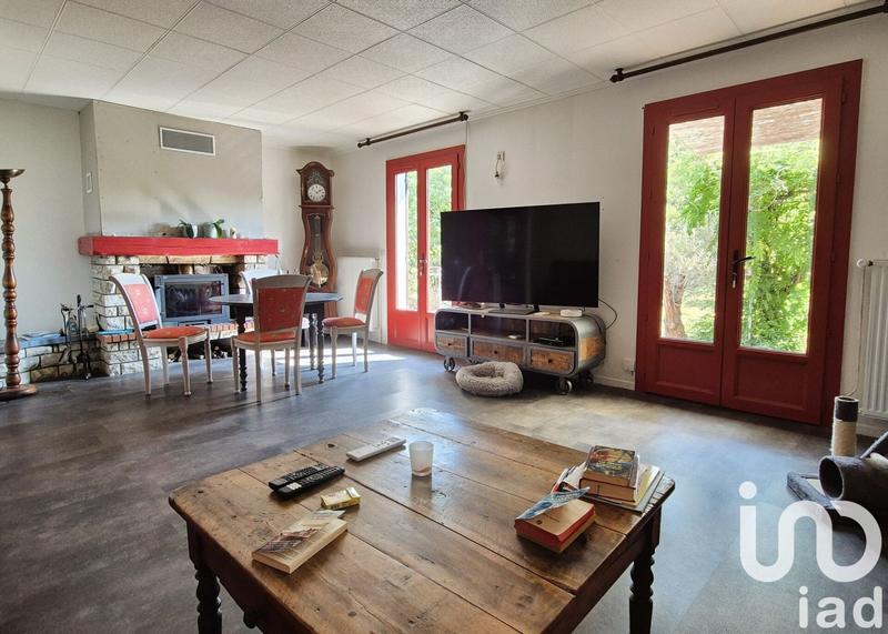 Maison - 331 m² - 5 pièces