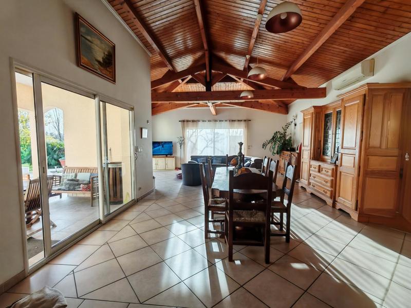 Maison - 225 m² - 5 pièces