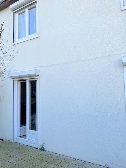 Maison - 90 m² - 6 pièces