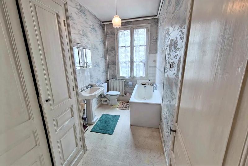 Appartement - 166 m² - 4 pièces