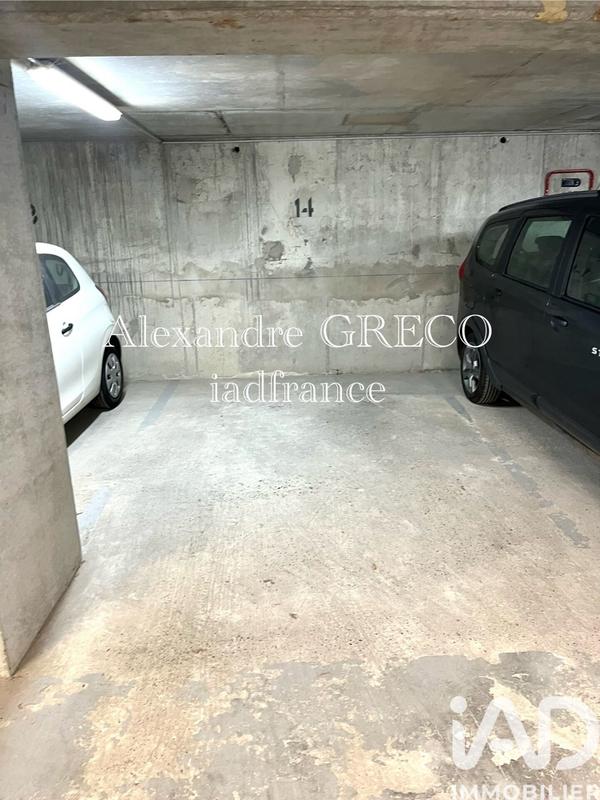 Parking - 12 m²