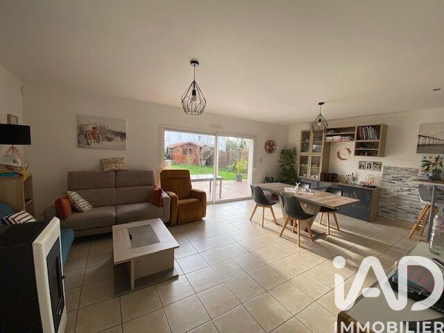Maison - 93 m² - 4 pièces