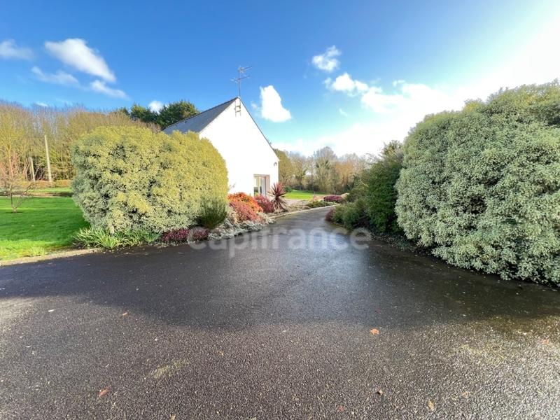 Maison - 147 m² - 8 pièces