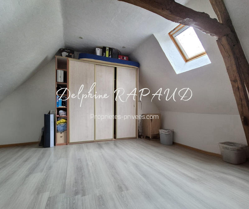 Maison - 205 m² - 9 pièces