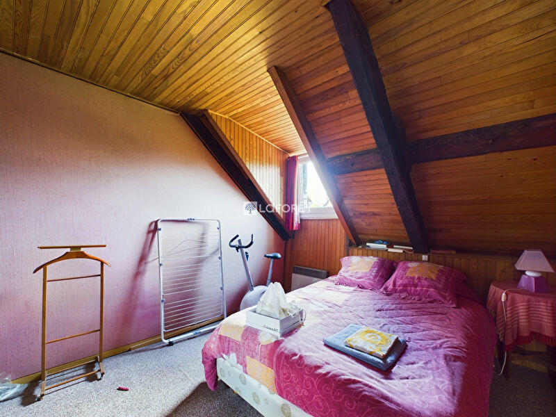 Maison - 225 m² - 10 pièces