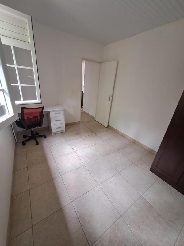Appartement - 99 m² - 5 pièces