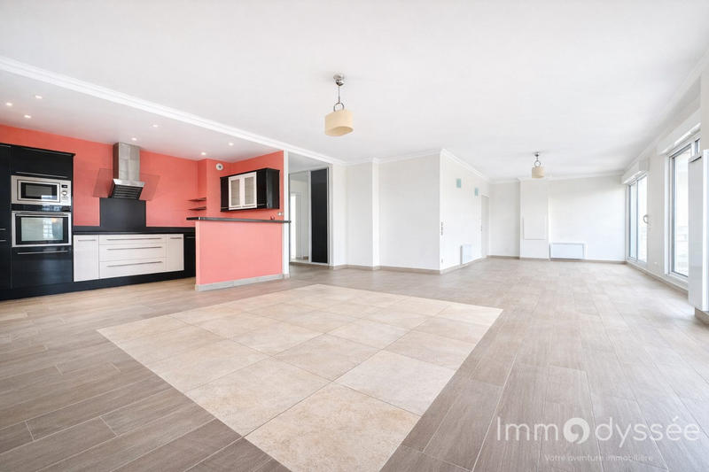 Appartement - 132 m² - 4 pièces