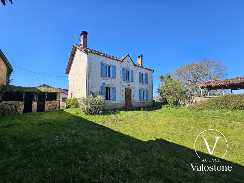 Maison ancienne - 163 m² - 6 pièces