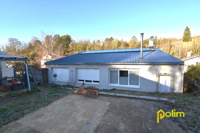 Maison - 380 m² - 5 pièces