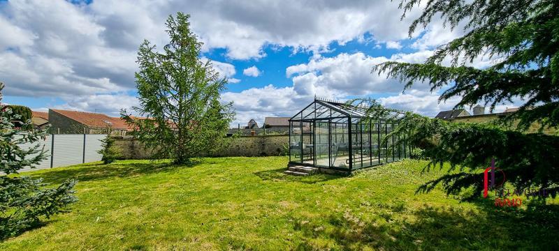 Maison traditionnelle - 168 m² - 6 pièces