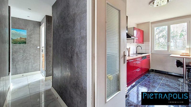 Appartement - 75 m² - 3 pièces