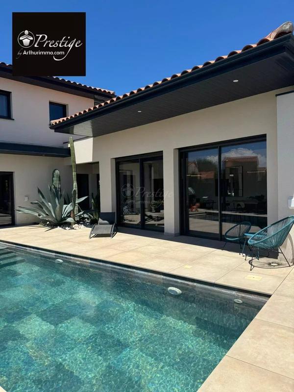 Maison - 186 m² - 5 pièces