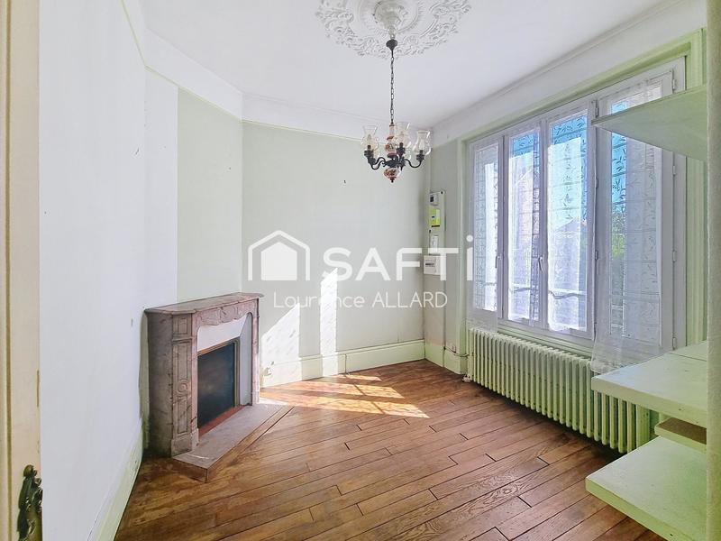 Maison - 137 m² - 7 pièces