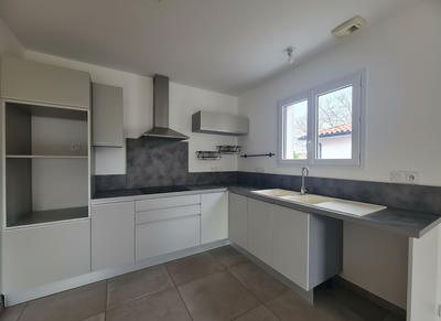 Maison - 83 m² - 4 pièces