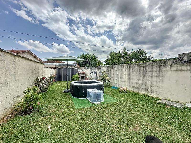 Maison - 110 m² - 4 pièces