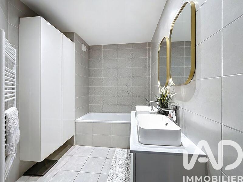 Appartement - 84 m² - 4 pièces