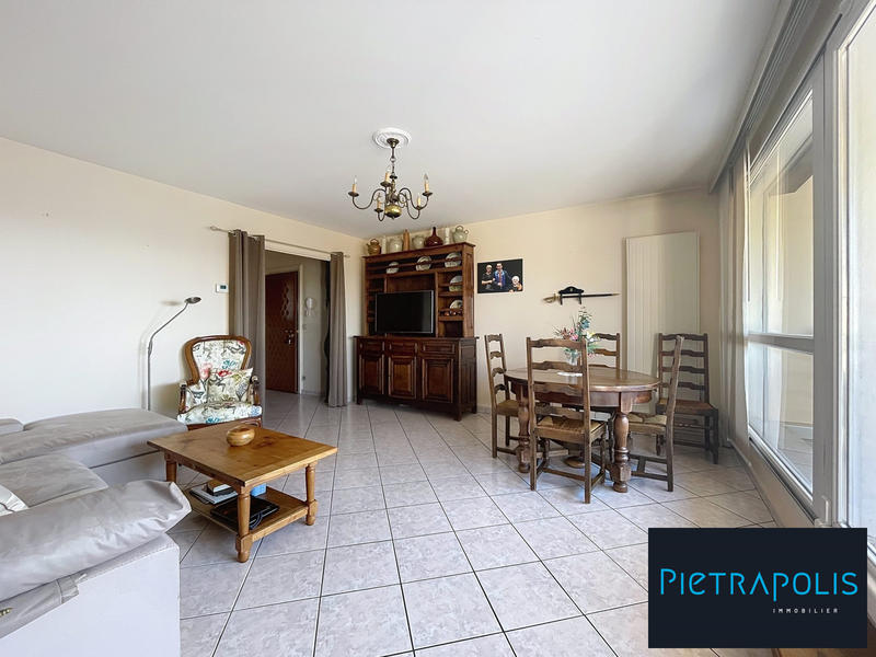 Appartement - 77 m² - 3 pièces