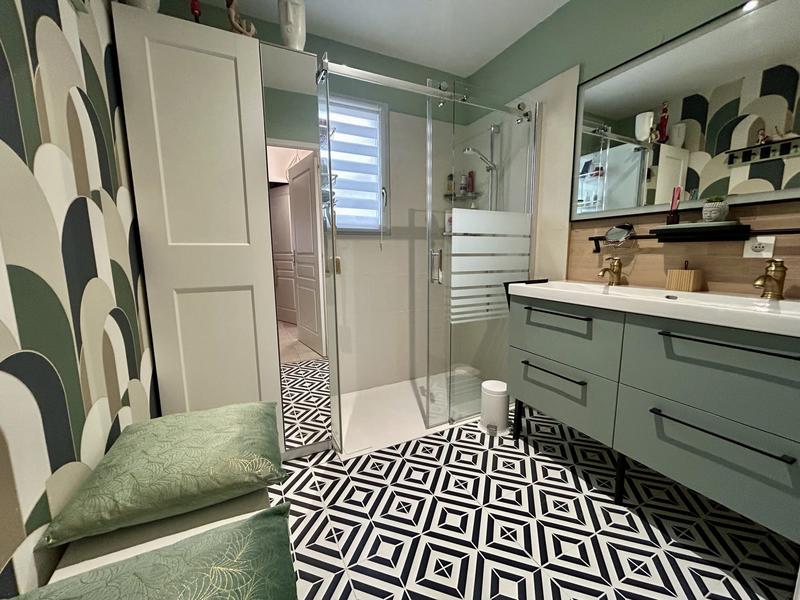 Maison - 92 m² - 5 pièces