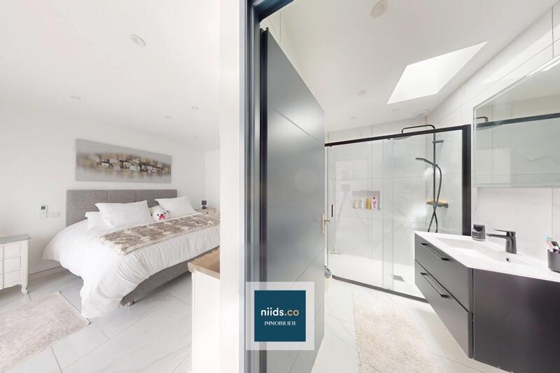 Maison - 165 m² - 5 pièces