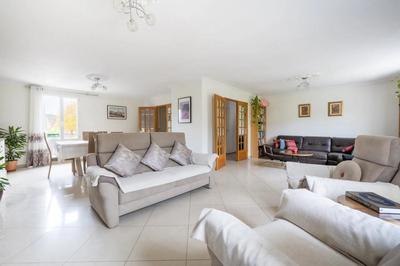 Maison - 184 m² - 8 pièces