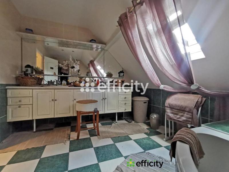 Maison - 163 m² - 8 pièces