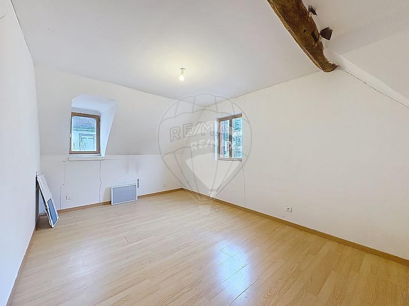 Maison - 137 m² - 5 pièces