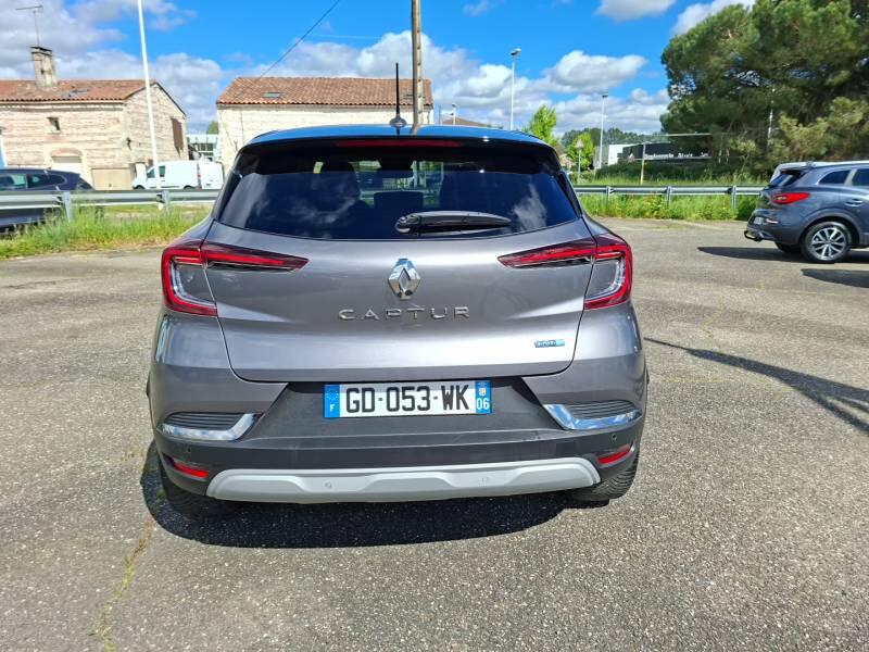 Renault Captur E-Tech Plug-in 160 - 21 Intens