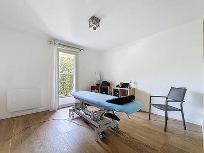 Local d'activité / Entrepôt - 97 m² - 4 pièces