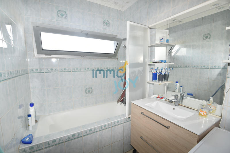 Appartement - 89 m² - 4 pièces