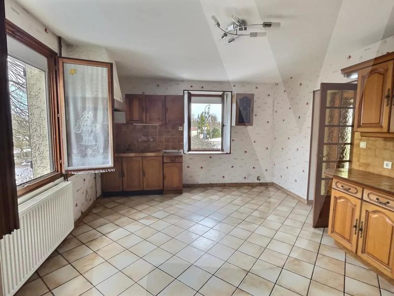 Maison - 182 m² - 8 pièces