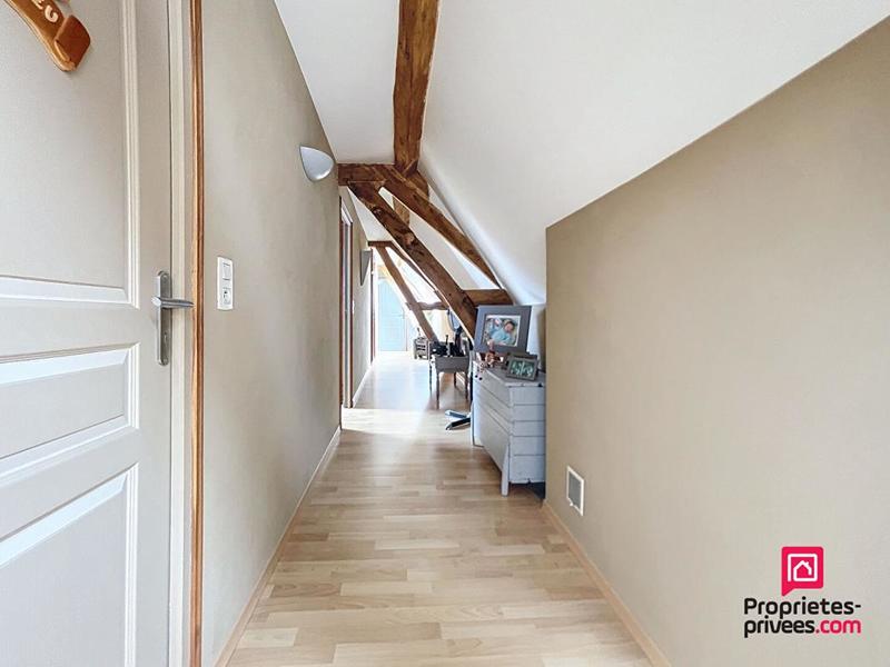 Maison - 250 m² - 7 pièces