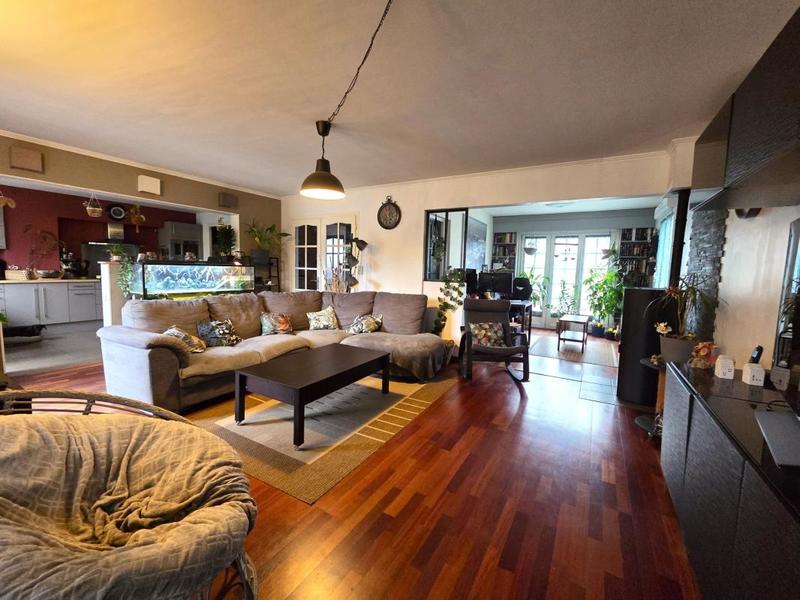 Maison - 145 m² - 7 pièces