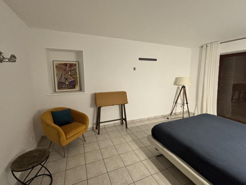 Grange - 185 m² - 7 pièces