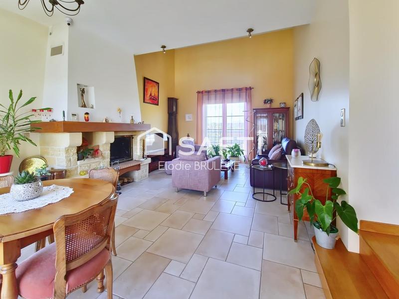 Maison - 165 m² - 9 pièces