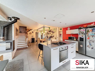 Maison - 194 m² - 5 pièces