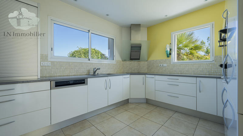 Maison - 162 m² - 6 pièces