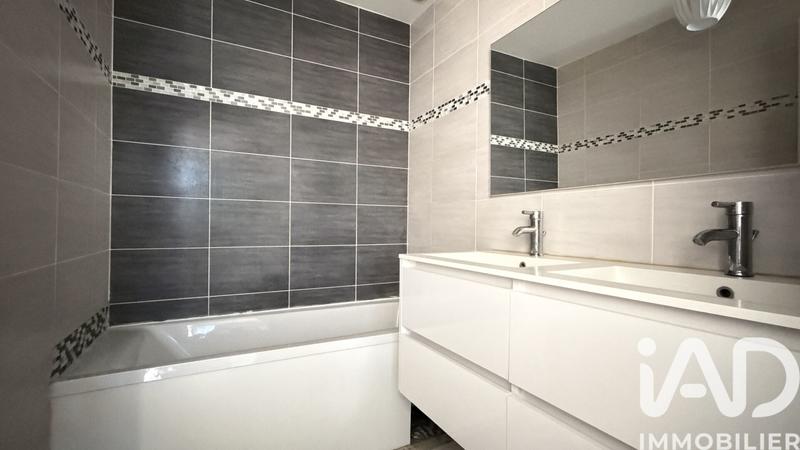 Maison - 96 m² - 5 pièces