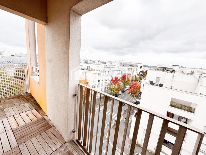 Appartement - 85 m² - 5 pièces