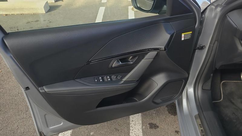 Peugeot 208 II 1.2 101 Gt - Entretien constructeur